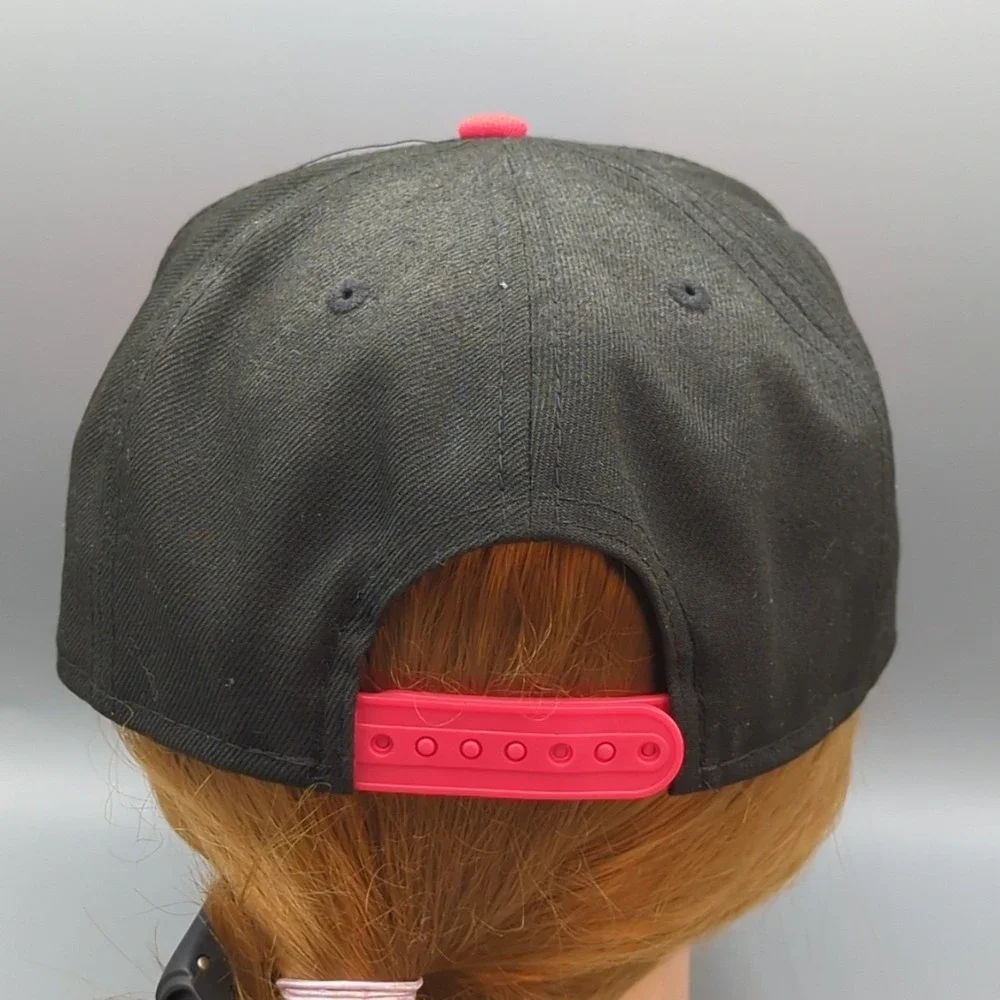 New Era 9Fifty NBA Chicago Bulls Bold Font SnapBack Hat Cap OSFM Adjustable